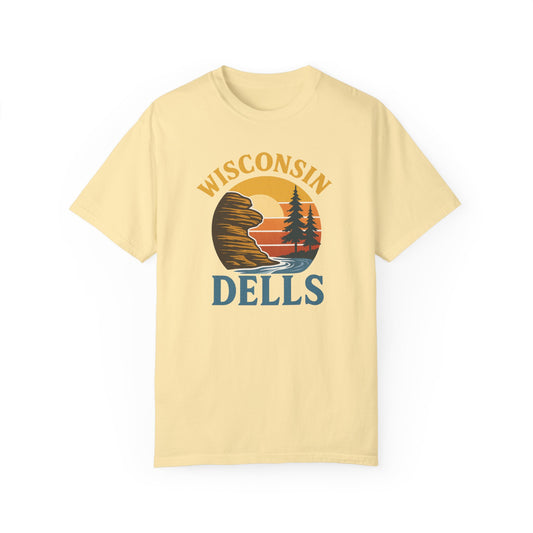 Wisconsin Dells Vintage T-Shirt - Unisex Garment-Dyed Tee for Nature Lovers